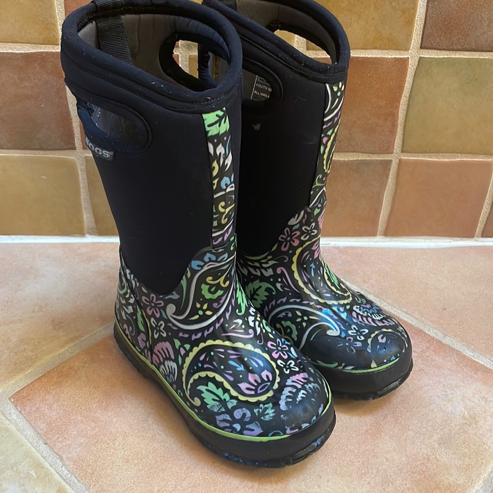 Bogs winter boots 12 girls